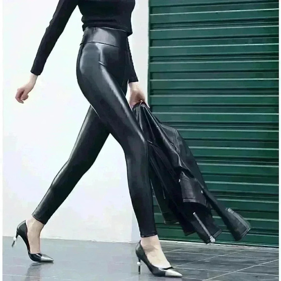 New Solid Faux Leather legging - Picture 3 of 16